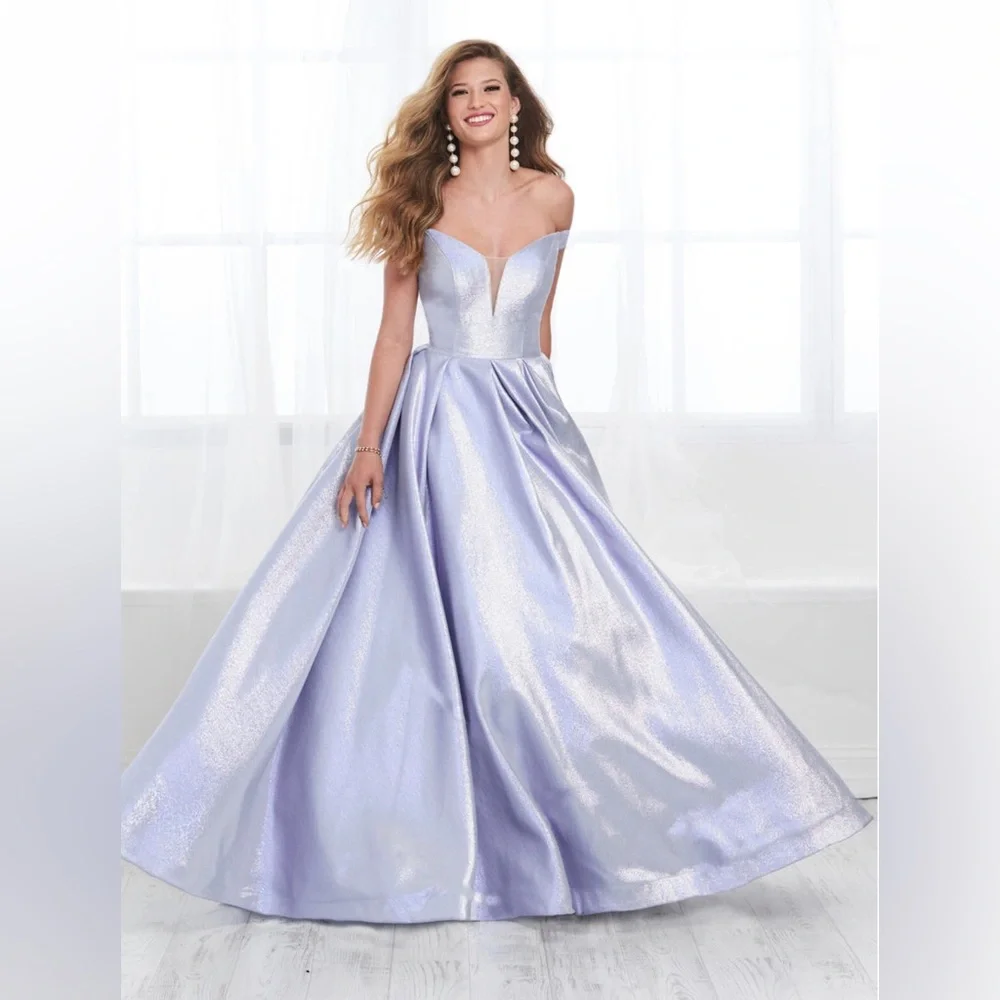 Tiffany Designs Cinderella Prom Dress / Ball Gown Size 8 - Picture 12 of 12